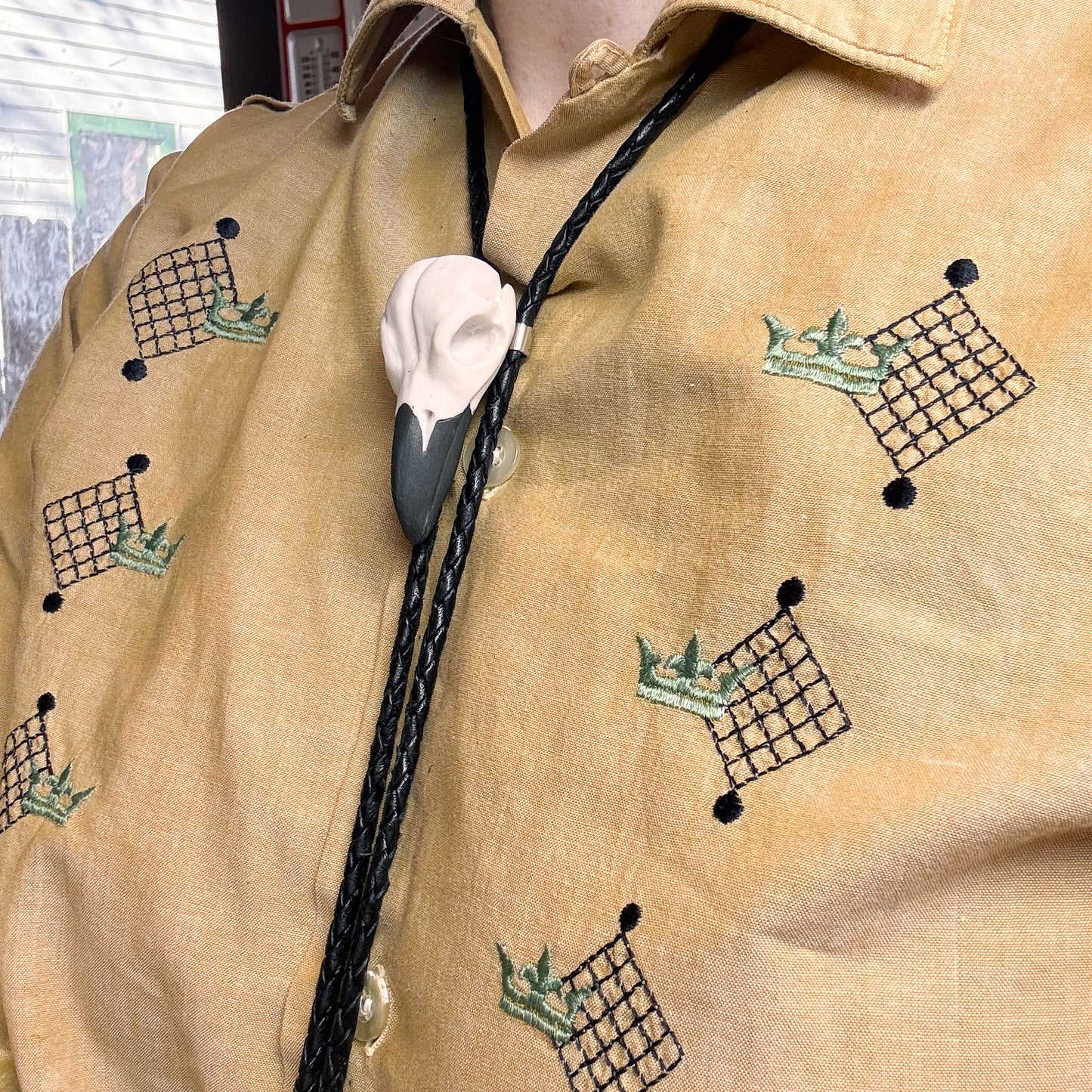 *porcelain* American Crow Skull Bolo Tie